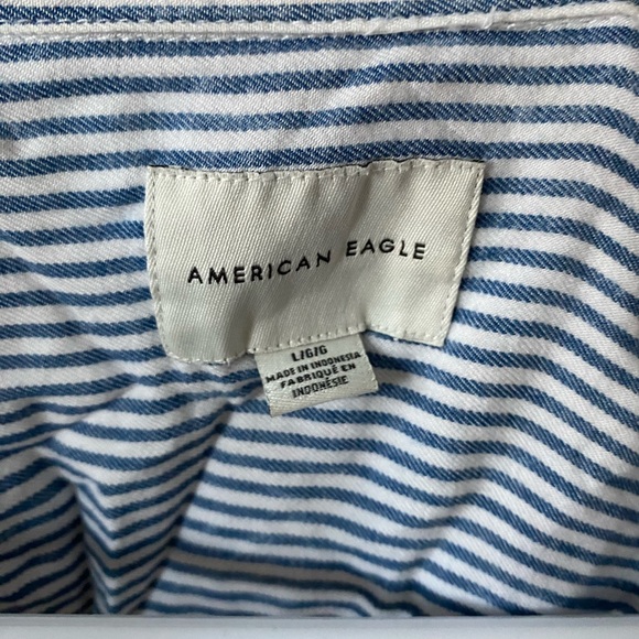 Blue and white button up - Picture 4 of 4